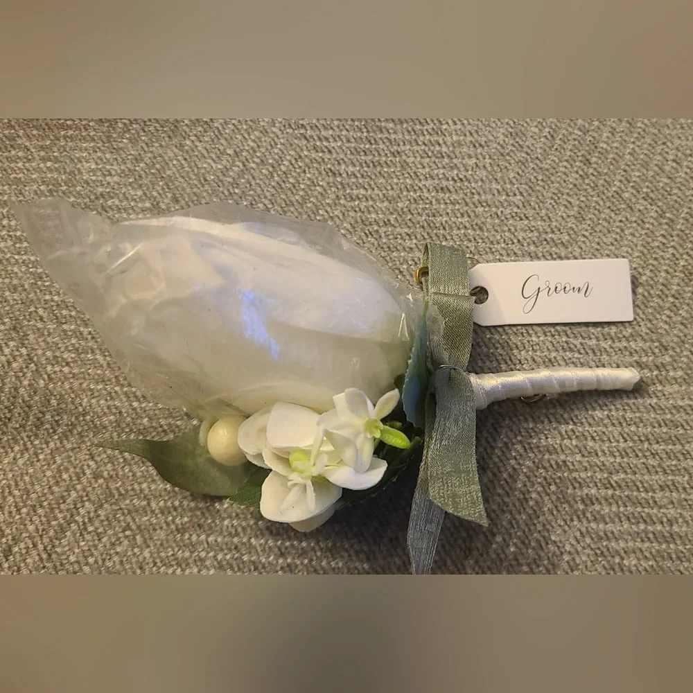 Elegant White Faux Floral Boutonniere Set of 5 (4 groomsmen and one groom)